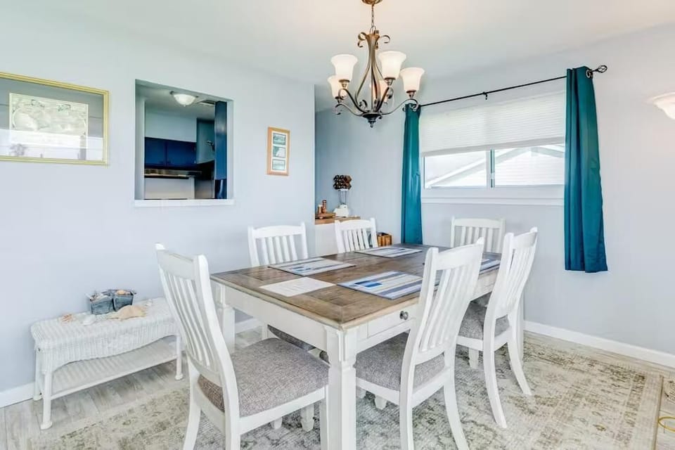 Perfect please for celebration. 😎.  🎂