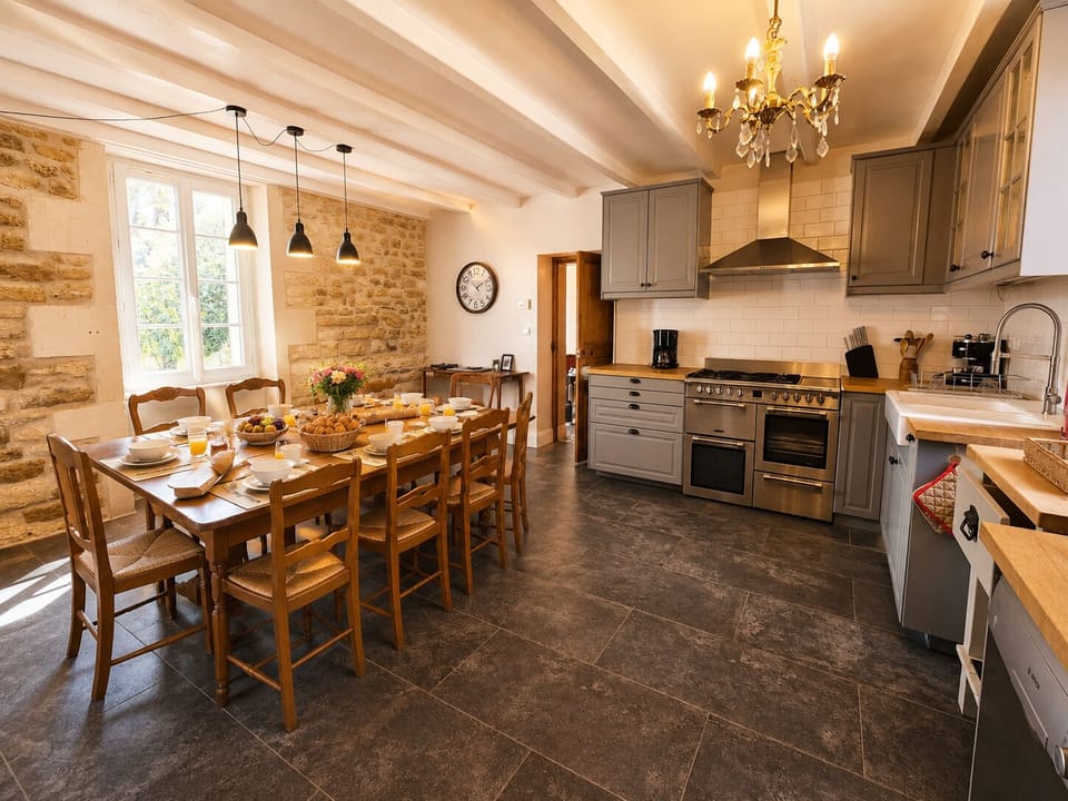 Beautiful bright kitchen