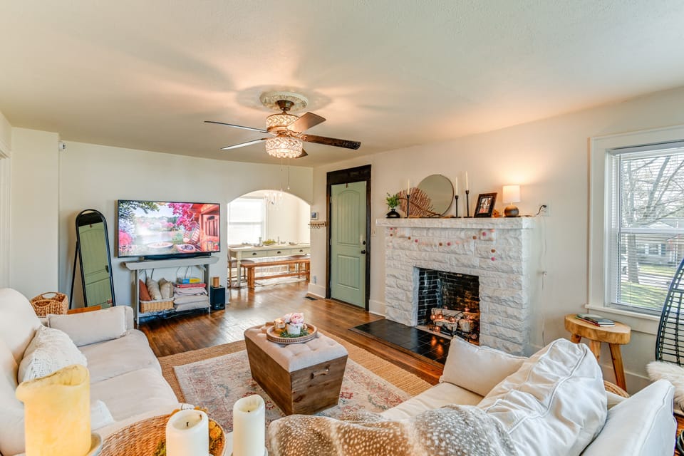 Columbia Vacation Rental | 2BR | 1BA | Steps Required | 1,206 Sq Ft