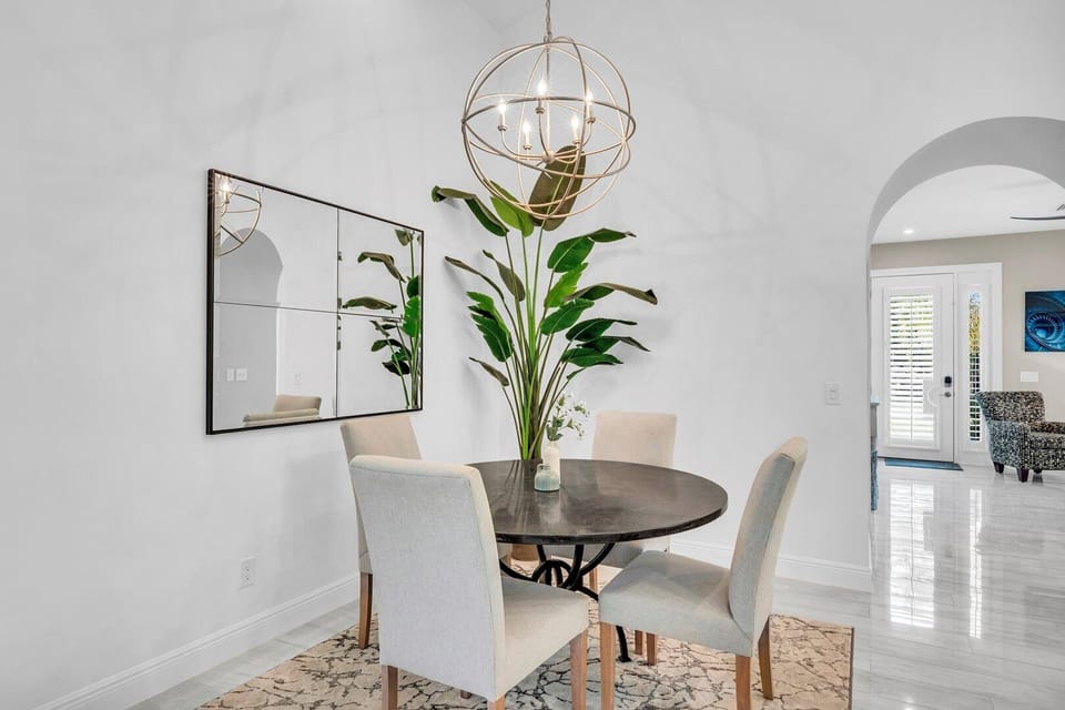 Dining Room Seating For 3