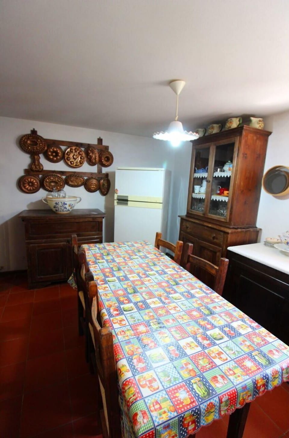 Building, Furniture, Table, Cabinetry, Chair, Comfort, Bed Frame, Wood, Drawer, Pillow