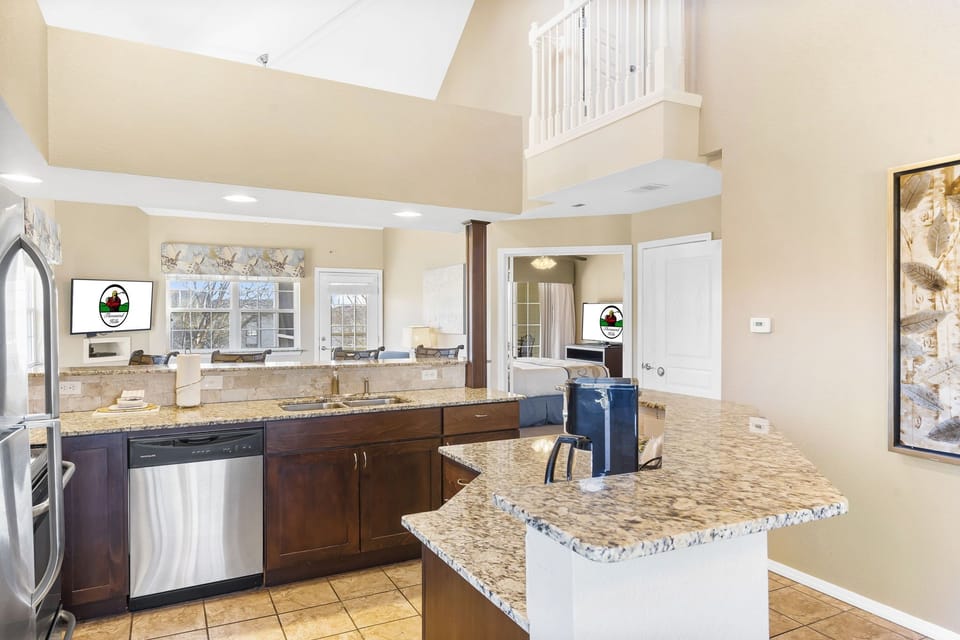 Full Kitchen