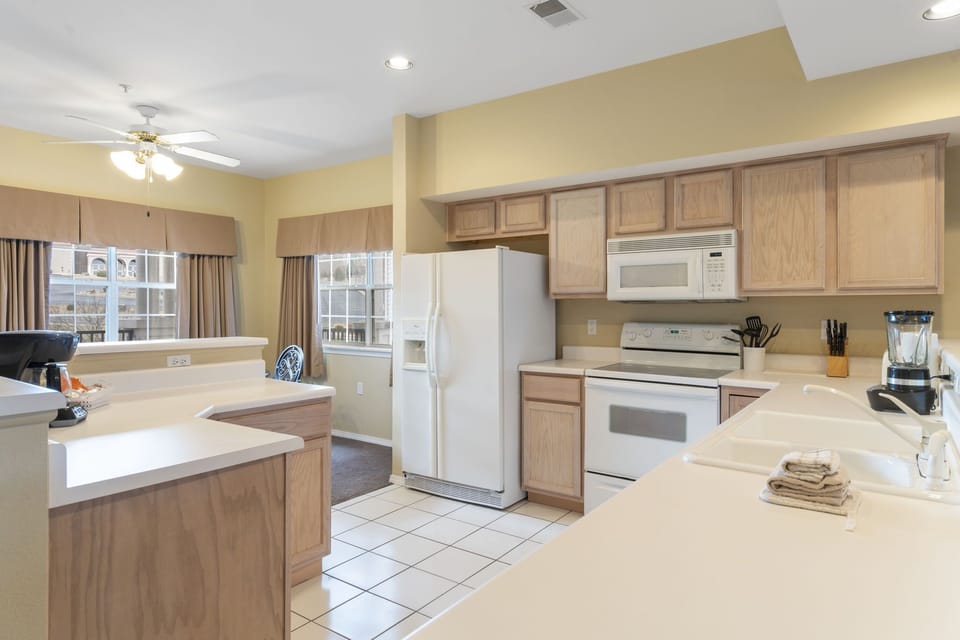 Full Kitchen