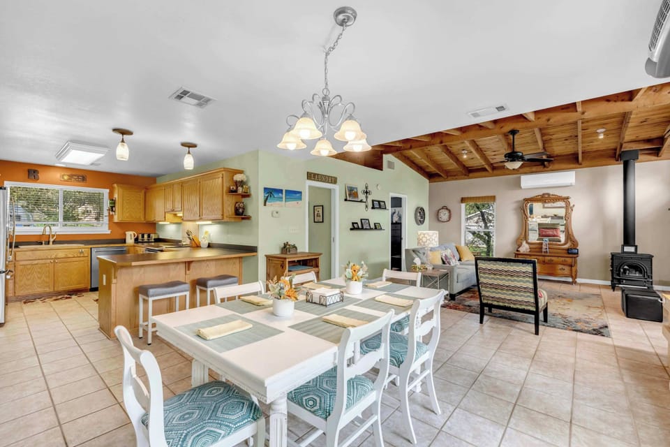 Open-concept floor plan