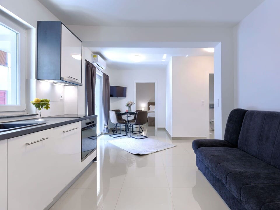 Furniture, Property, Building, Cabinetry, Couch, Countertop, Interior Design, Comfort, Architecture, Wood