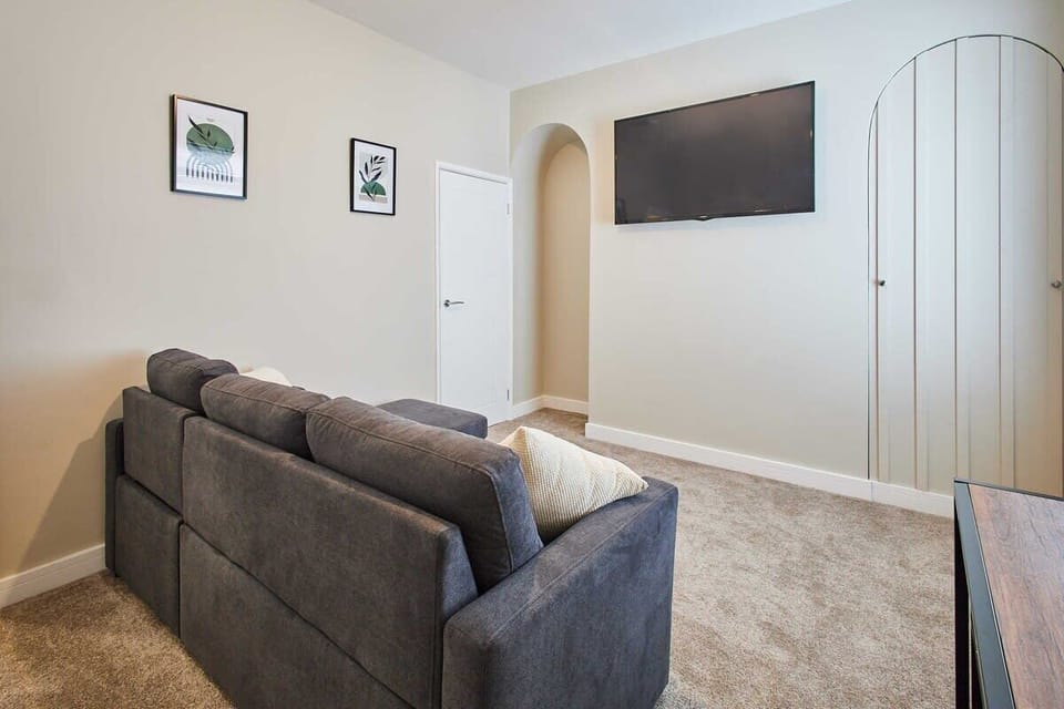 Norton House, Norton - Host & Stay