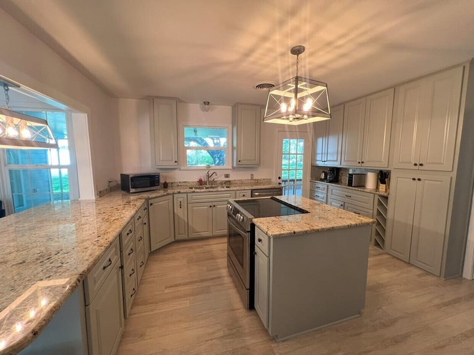 Kitchen (2)