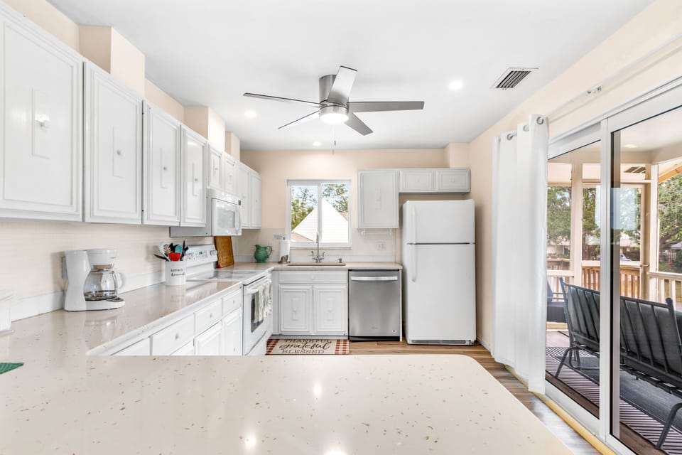 Kitchen with quartz countertops