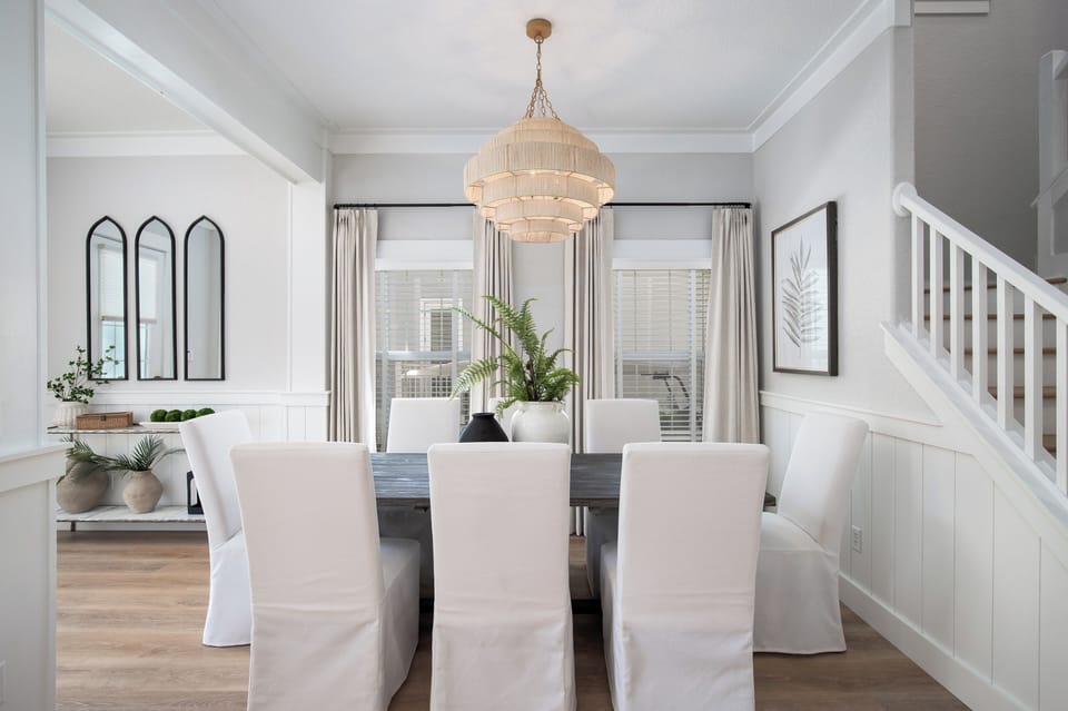 Dining Table w/ 8 Chairs