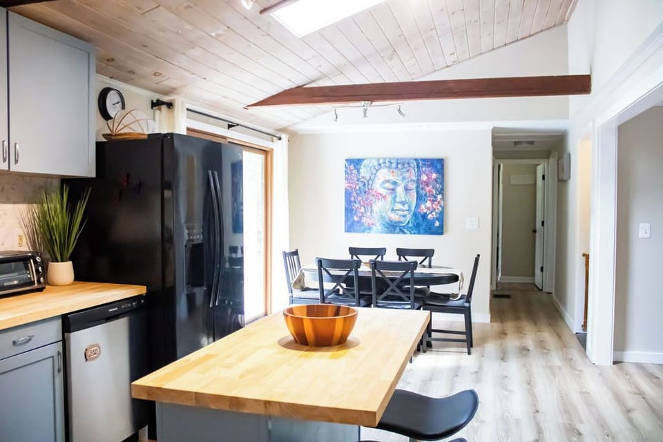Kitchen entrance 
