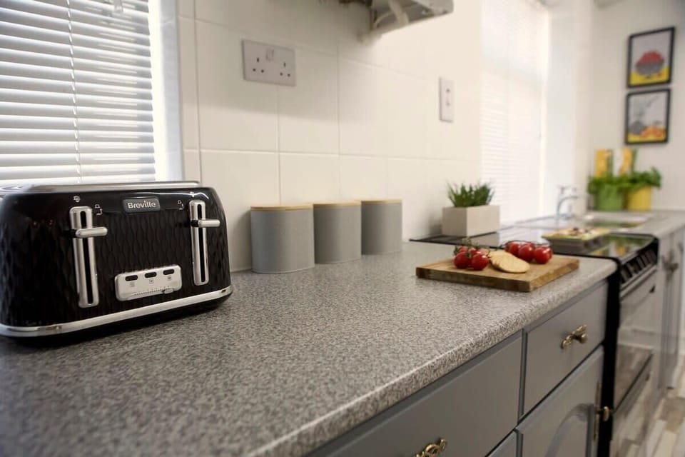 The Flintshire - Kitchen