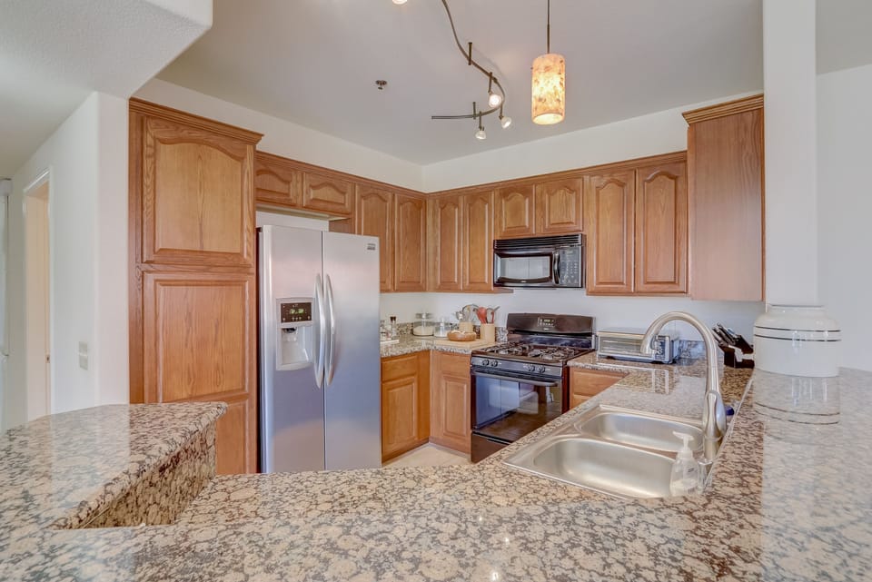 Full Kitchen