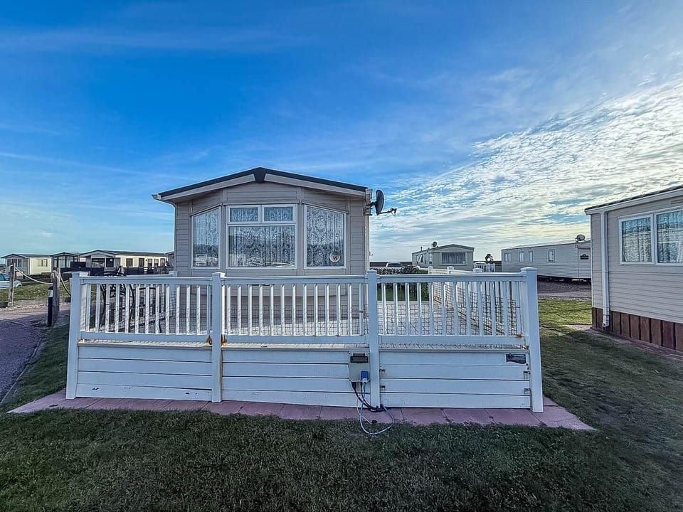 Bright, airy deck perfect for morning coffee and sunset views