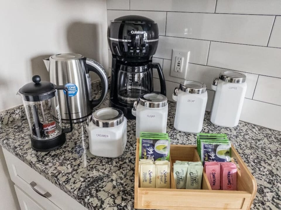 COFFEE CORNER!! Drip-Coffee Maching, Kettle, French Press, Caf/Decaf, Tea, Sweeteners and Creamer