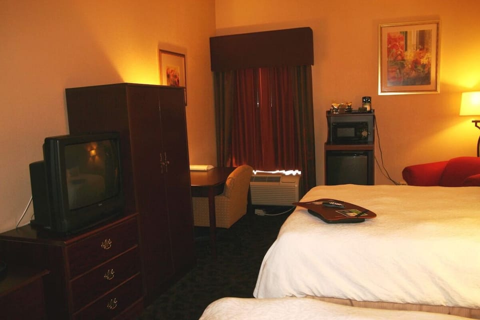 Unit with 2 Queen size beds