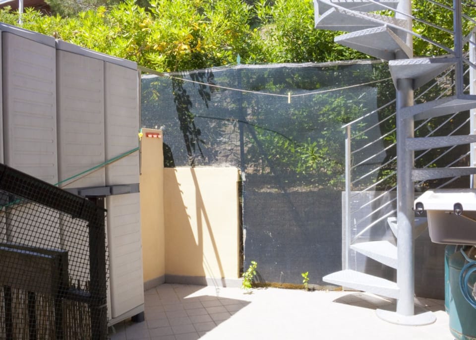 External area with stairs-Celeste-Elba Island