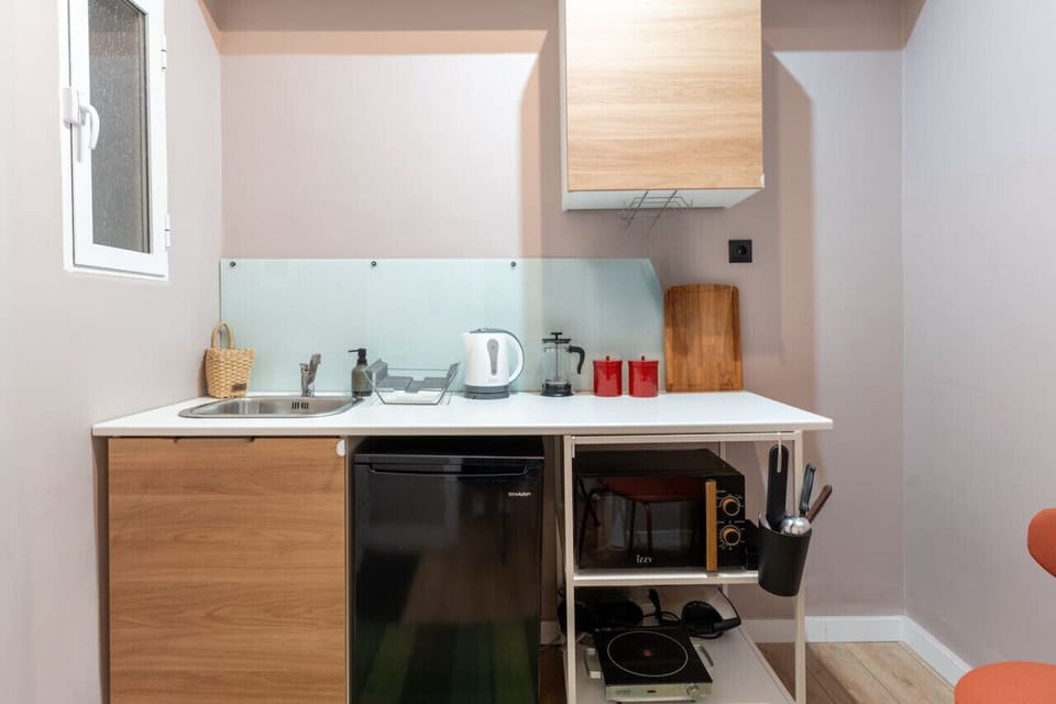 Cozy kitchenette!
