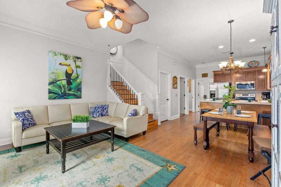 Beautiful open living space on 1st floor