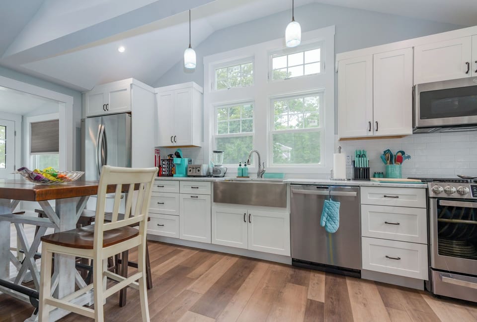 All new kitchen and appliances