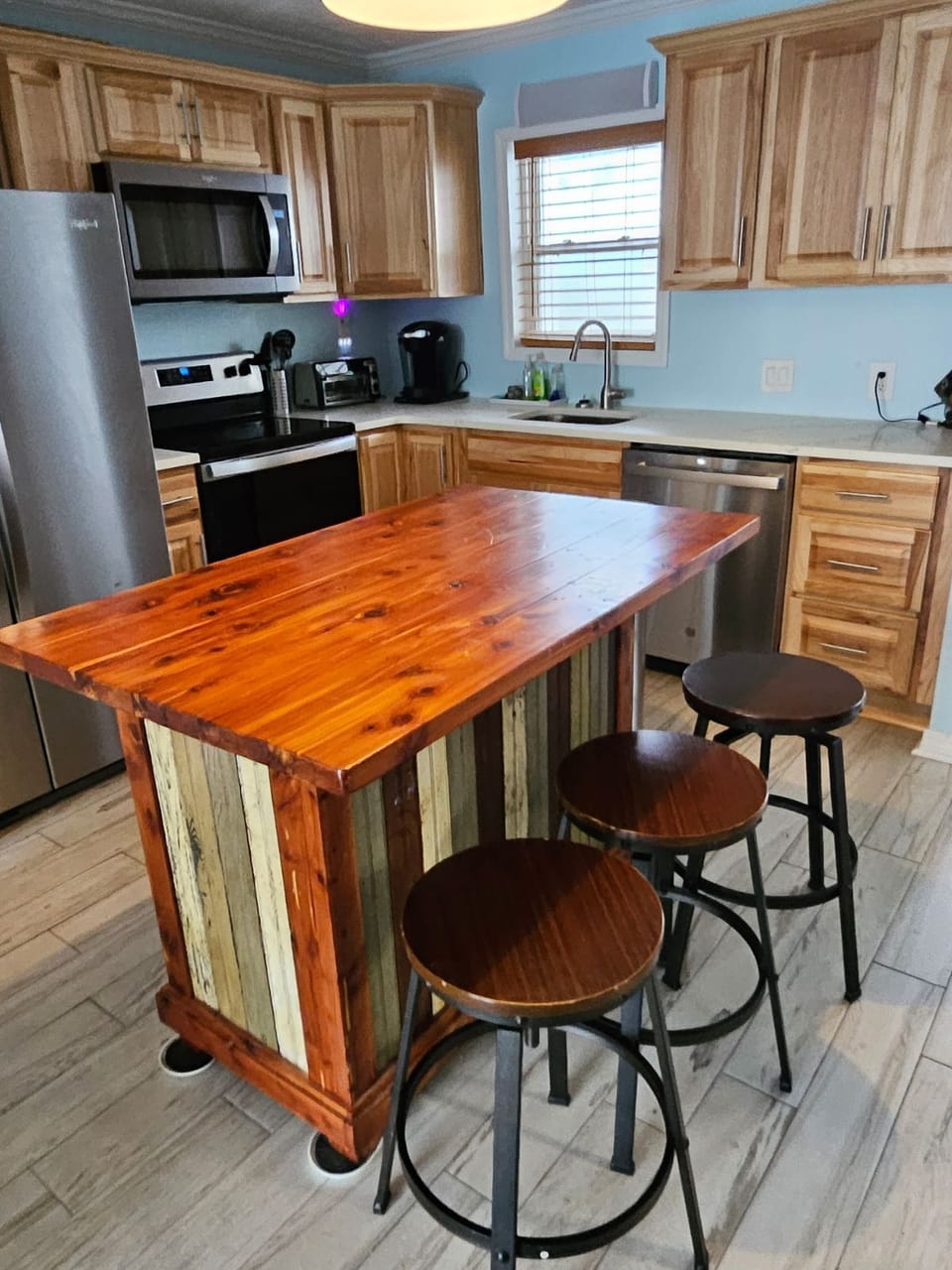 fully stocked kitchen 
