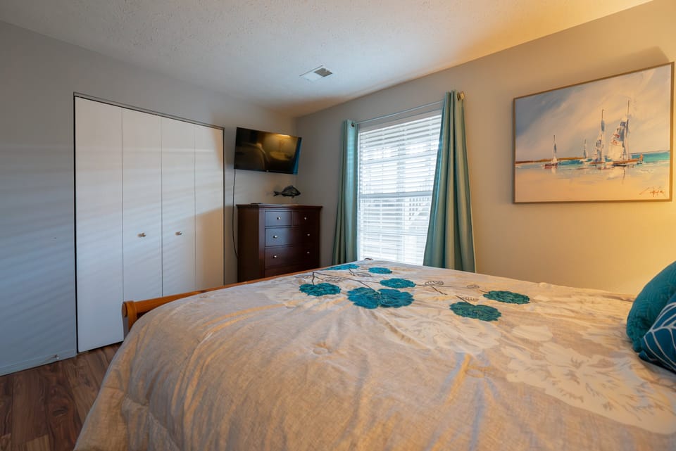 Master Bedroom~ HDTV
