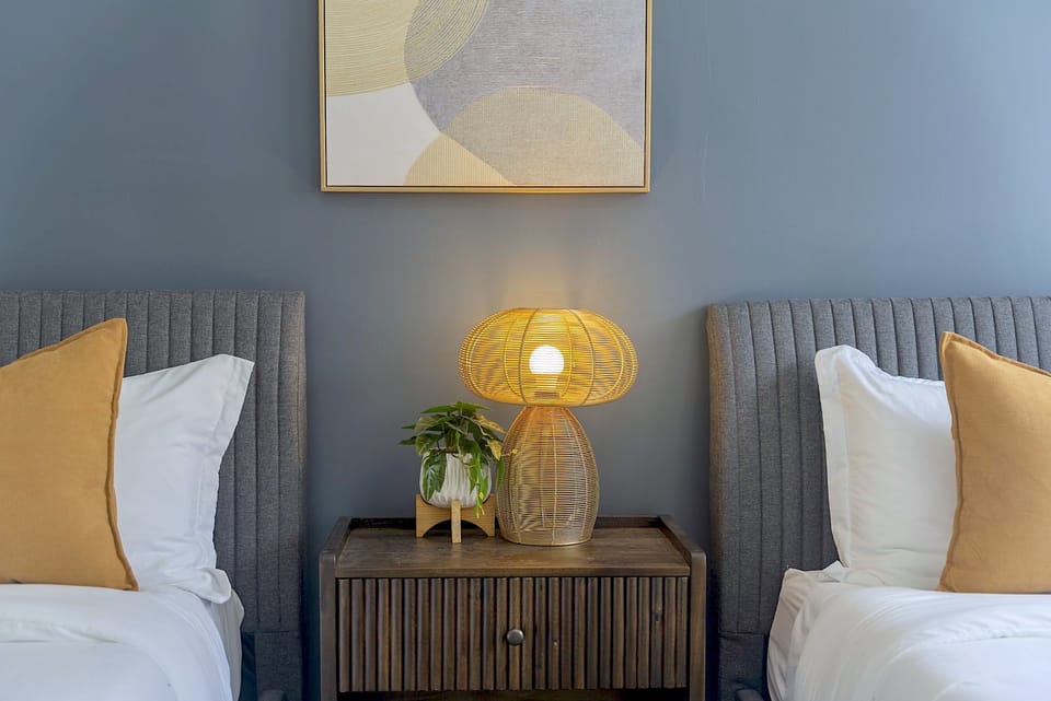 Left Unit - Second Bedroom with (2) Full size beds