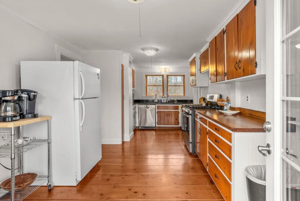 Fully-stocked kitchen with all the appliances & utensils you might need to cook at home. We provide a drip & Keurig machine depending on your preference, with K-cups and coffee grounds as well.