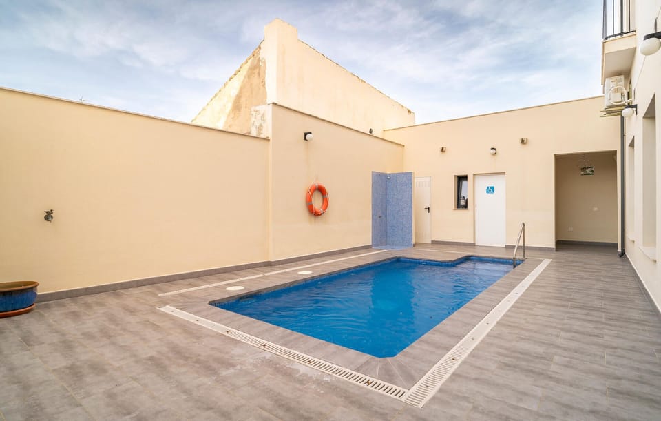 pool