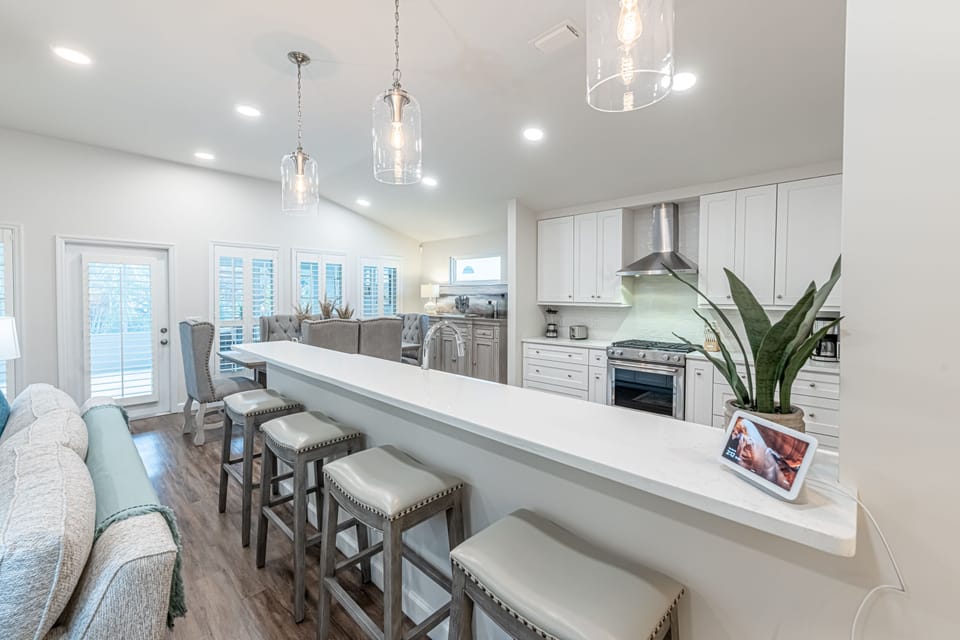 Kitchen Bar