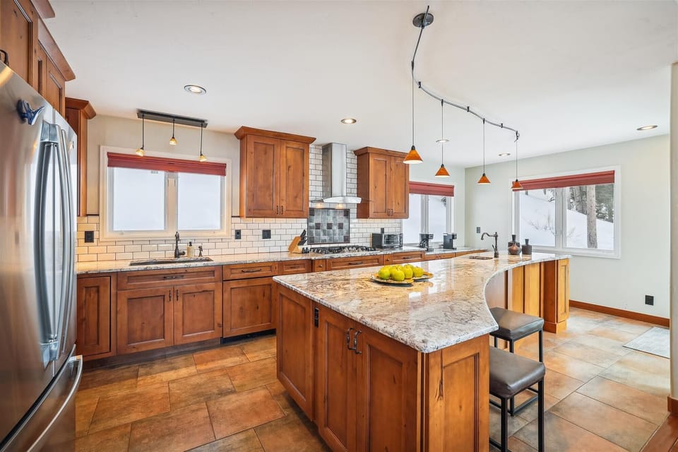 Kitchen - Silver Shekel Retreat - Breckenridge Vacation Rental