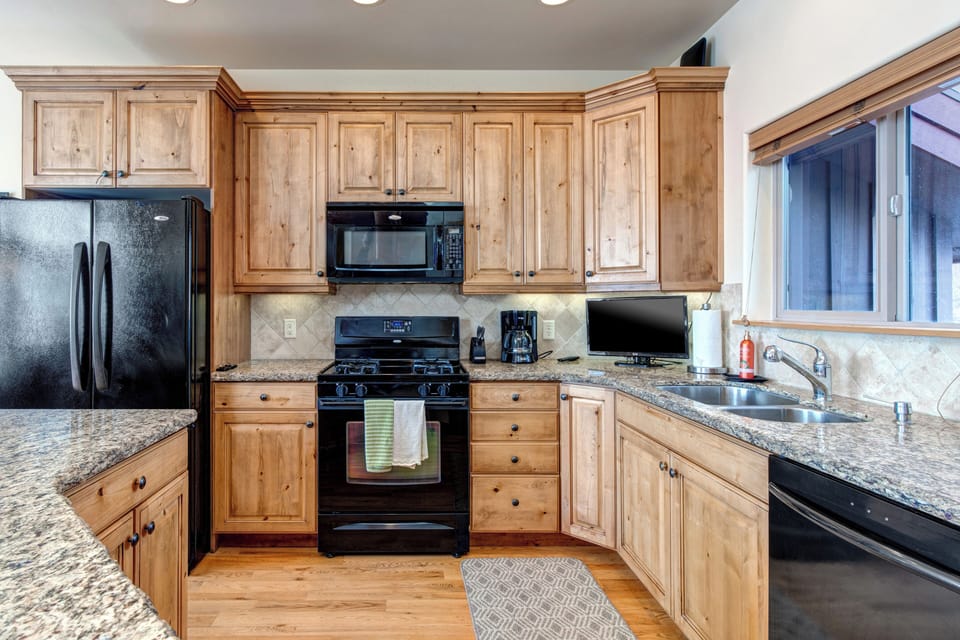 Well equipped kitchen