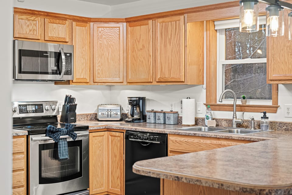 Fully stocked kitchen.