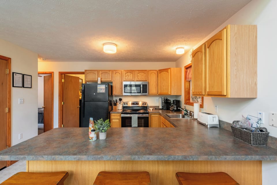 Spacious countertops