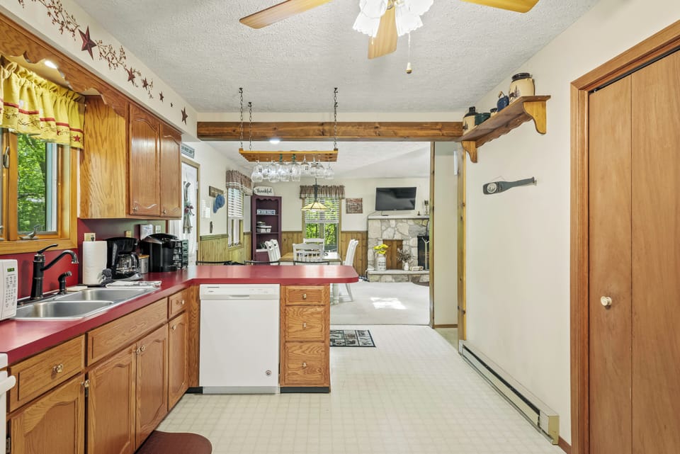 Bright space for cooking and conversation.

