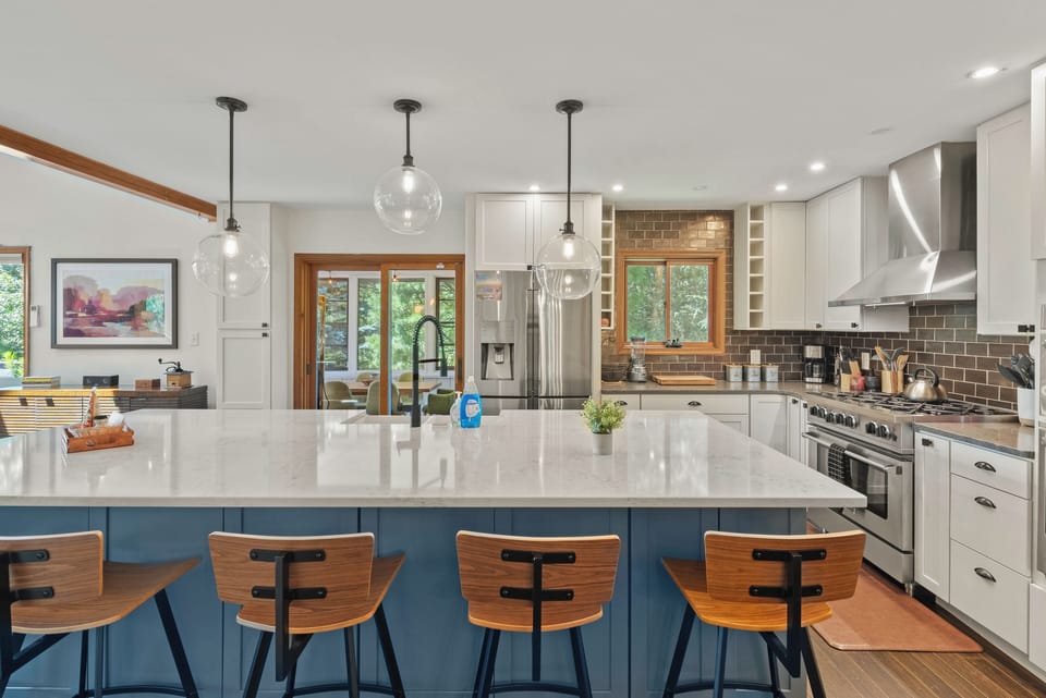 Spacious kitchen with a modern touch.