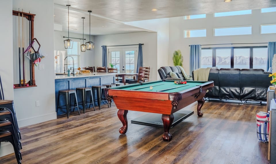 Regulation pool table. Converts to Ping Pong table/extra dining table