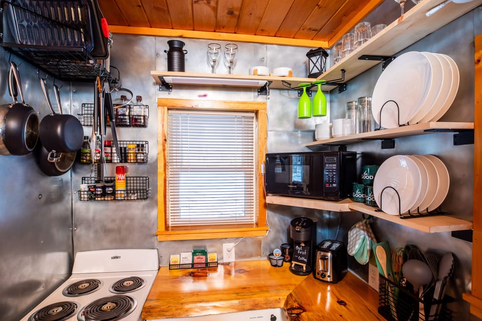 Fully equipped kitchen with all your essentials for cooking.