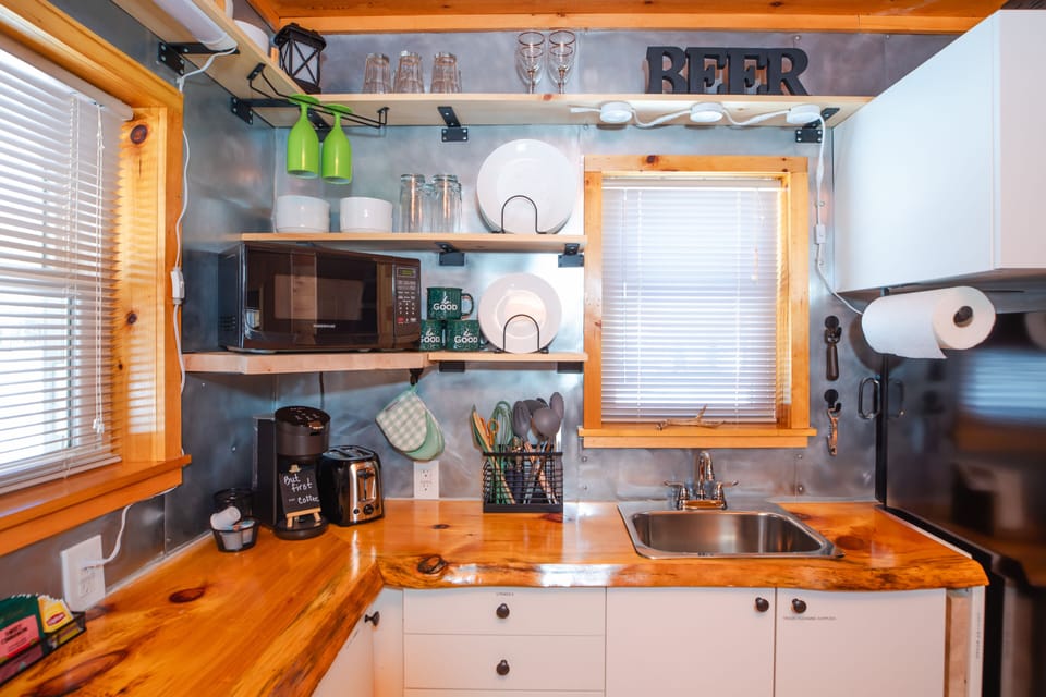 Fully equipped kitchen with all your essentials for cooking.