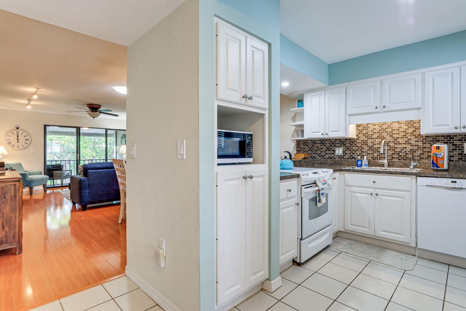 Kitchen | Cooking Basics | Drip Coffee Maker