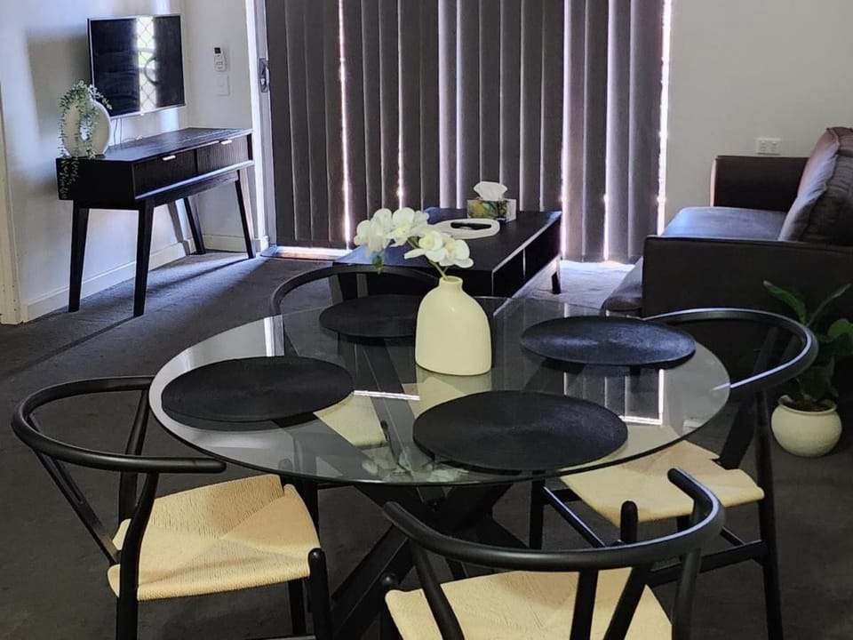 Merrylands Hidden Gem! One Bedroom Apartment Apartment in Merrylands