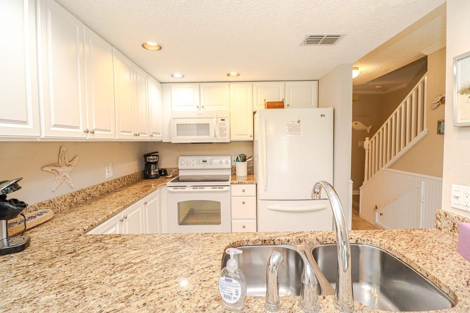 St. Augustine Beach Rentals Kitchen