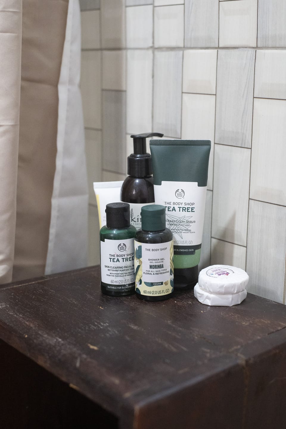 Bathroom amenities