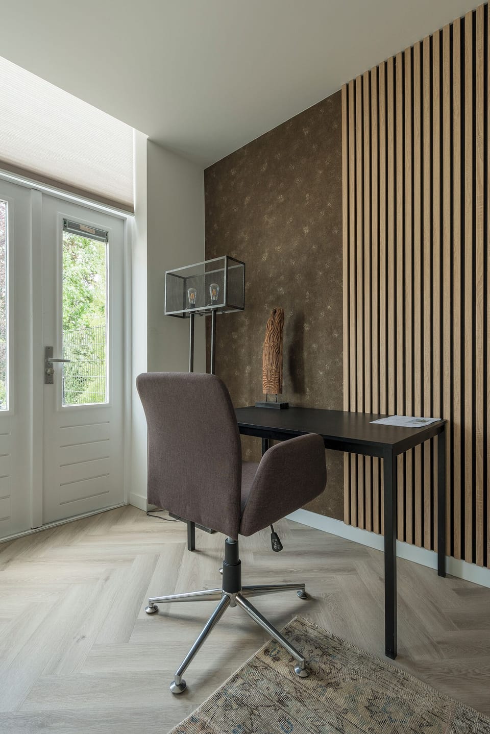 Perfect for business trips – Bed en Koffie with a desk.
Ideaal voor zakenreizen – Bed en Koffie met bureau.
Ideal für Geschäftsreisen – Bed en Koffie mit Schreibtisch.