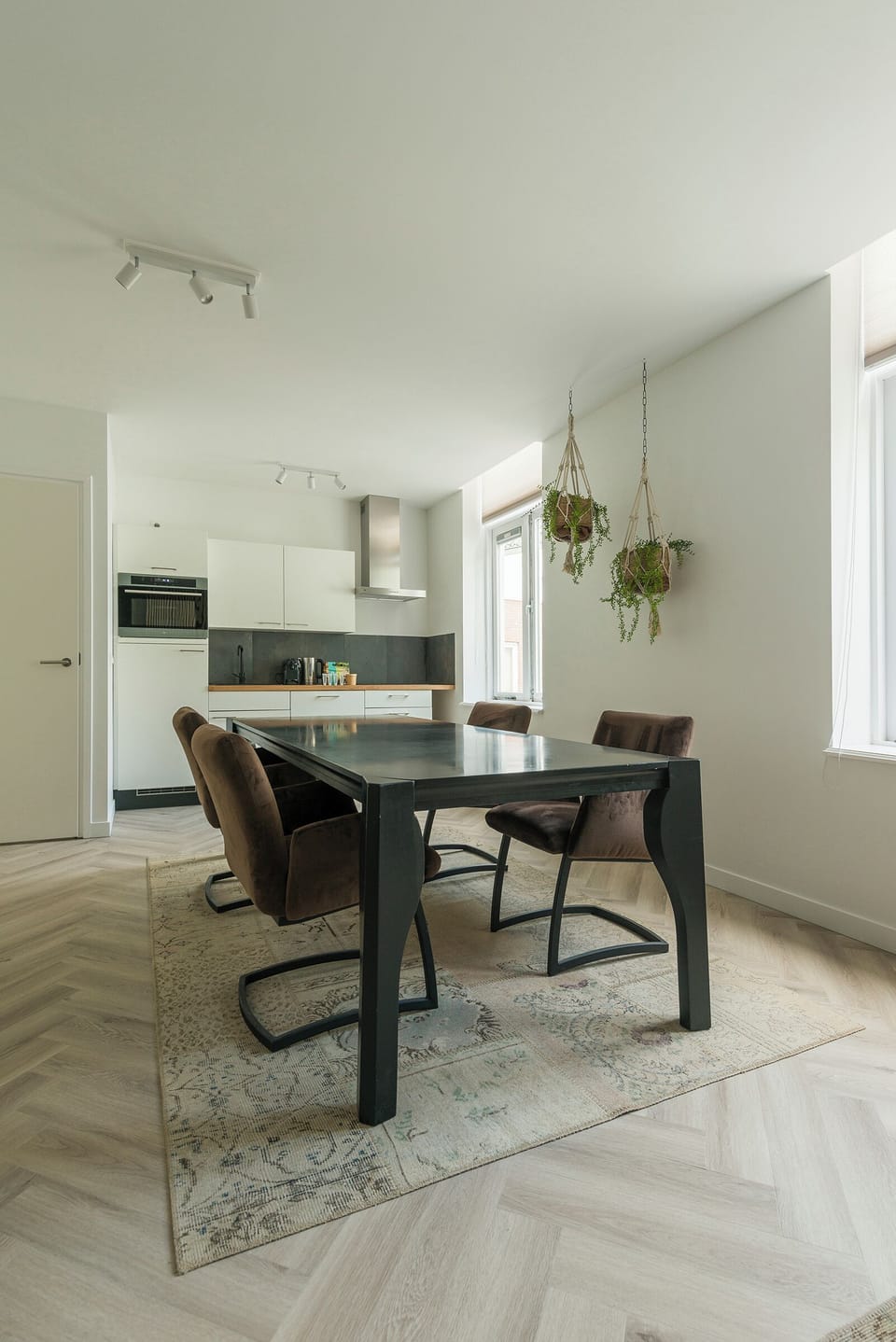 Fully equipped kitchen – cook like home in Bed en Koffie.
Volledig uitgeruste keuken – koken als thuis bij Bed en Koffie.
Voll ausgestattete Küche – kochen wie zu Hause bei Bed en Koffie.