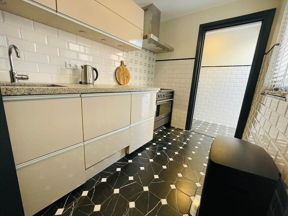 Whip up your favorite meals with ease in our fully equipped shared kitchen.