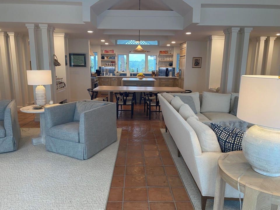 Living Room toward Kitchen 