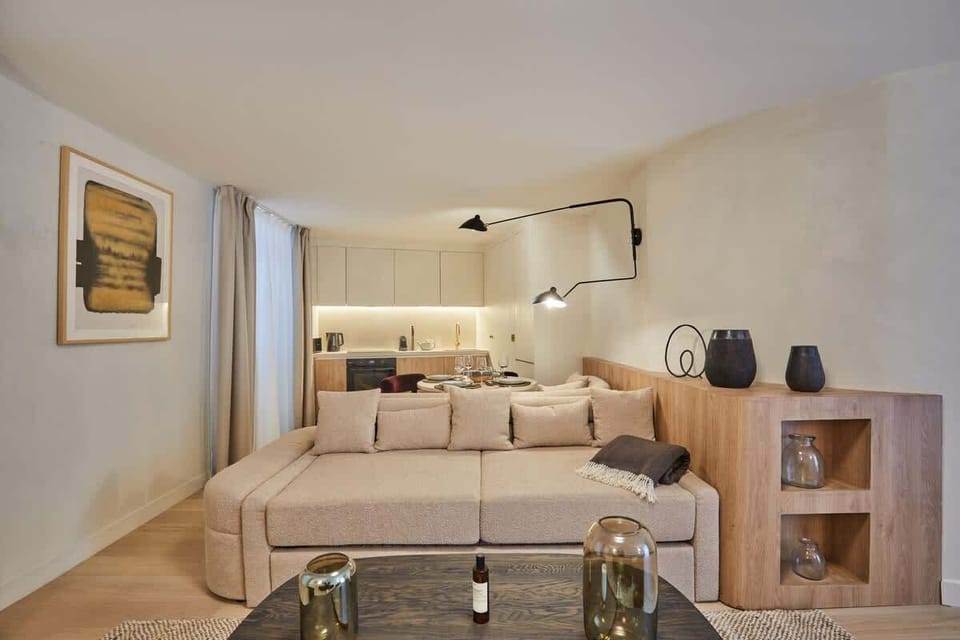 Salon avec canapé lit