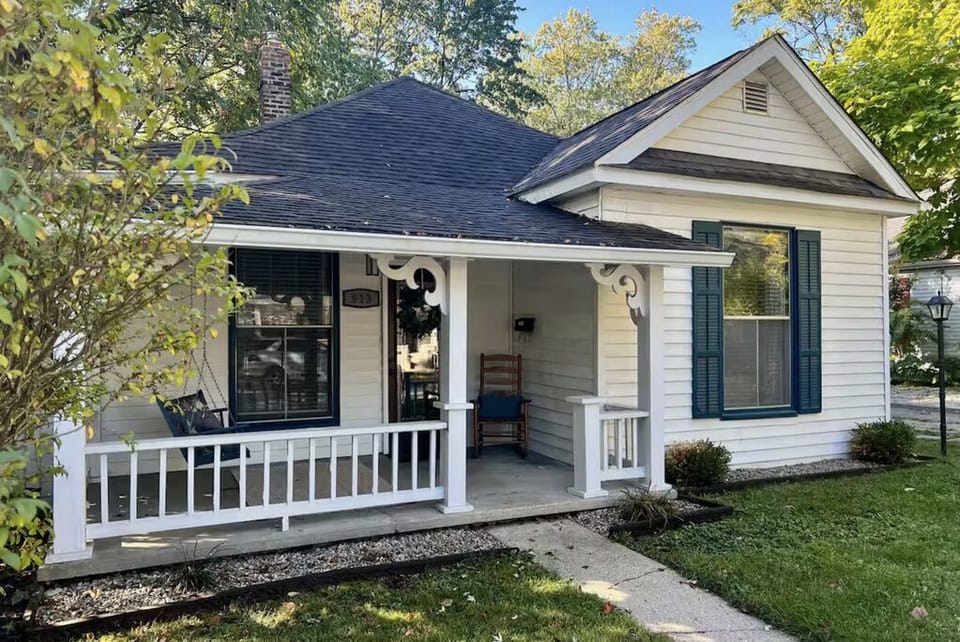 Charming historic cottage on iconic Kirkwood Avenue