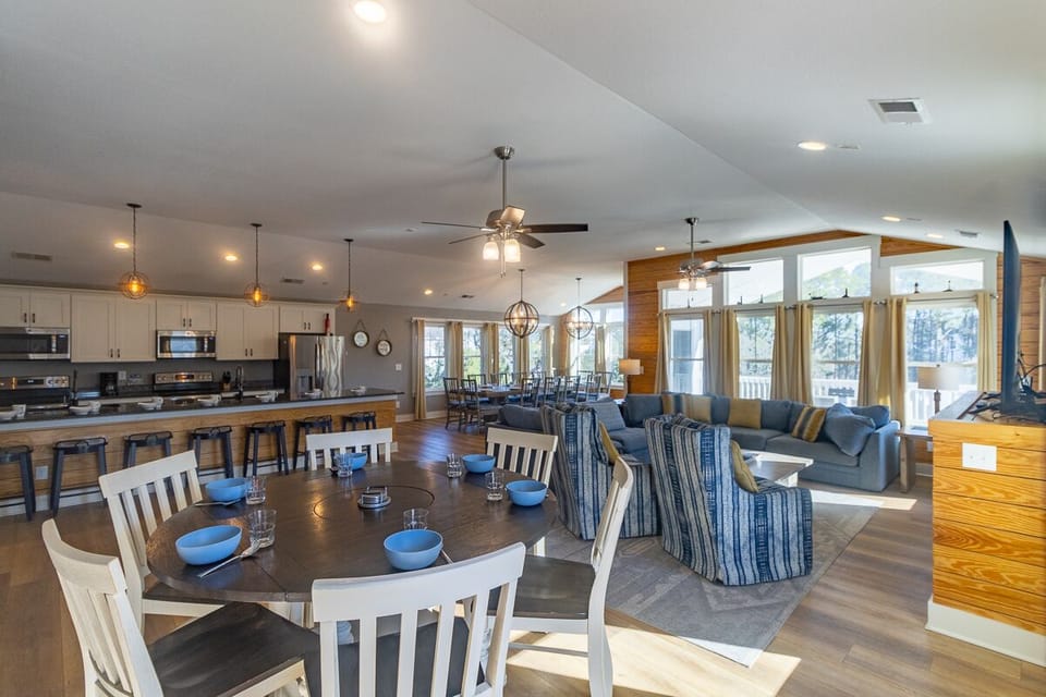 Top Level Living Area