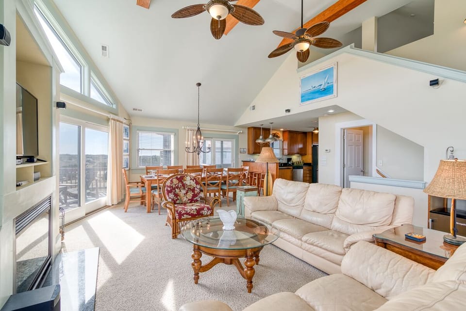 Top Level Living Area